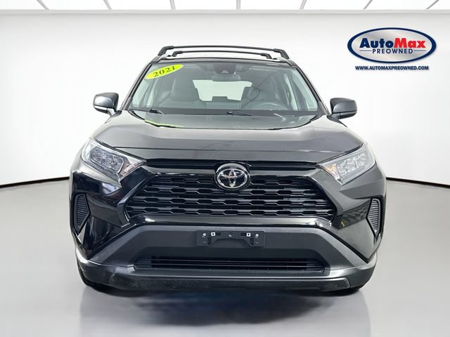 Used 2021 Toyota RAV4 LE AWD/4WD image 4