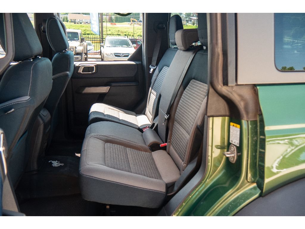 Used 2023 Ford Bronco Outer Banks w/ Sasquatch Package AWD/4WD image 17