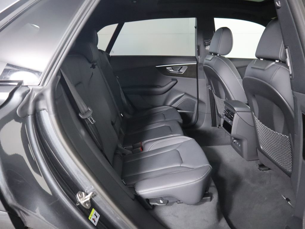 New 2025 Audi Q8 Premium Plus image 24