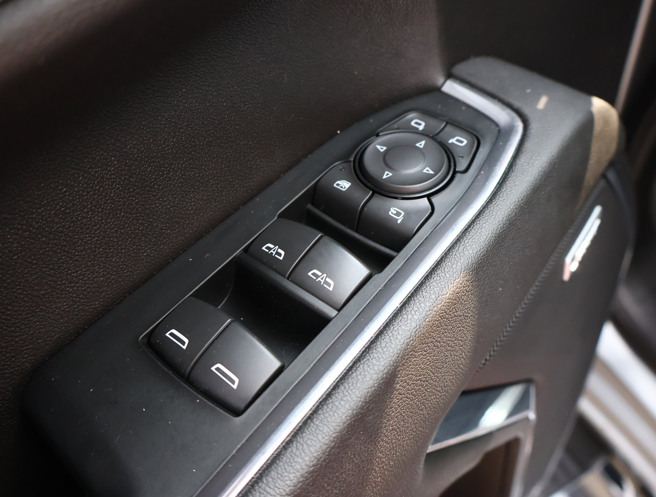 Used 2023 Chevrolet Silverado 1500 LTZ w/ LTZ Premium Texas Edition image 8