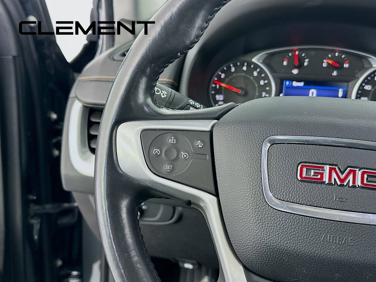 Used 2021 GMC Terrain SLE w/ Driver Convenience Package image 16