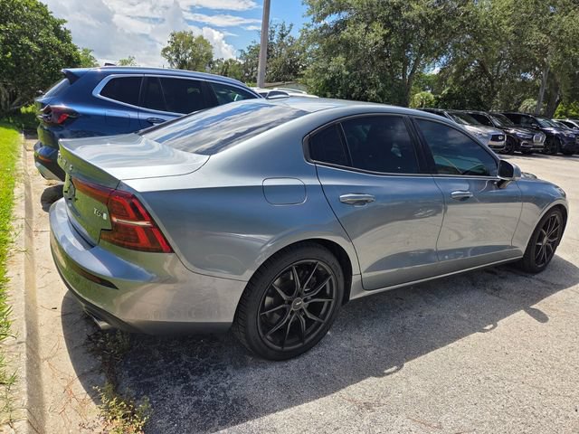 Used 2020 Volvo S60 T6 Momentum w/ Protection Package Premier AWD/4WD image 4
