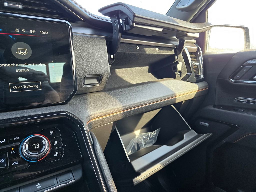 Used 2025 GMC Sierra 1500 AT4 w/ AT4 Preferred Package image 11
