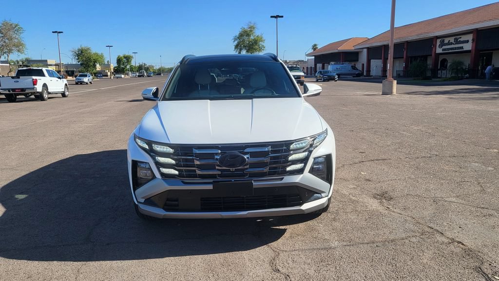 Used 2025 Hyundai Tucson Limited FWD image 3