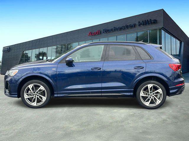Certified 2025 Audi Q3 2.0T Premium w/ Convenience Plus Package AWD/4WD image 2