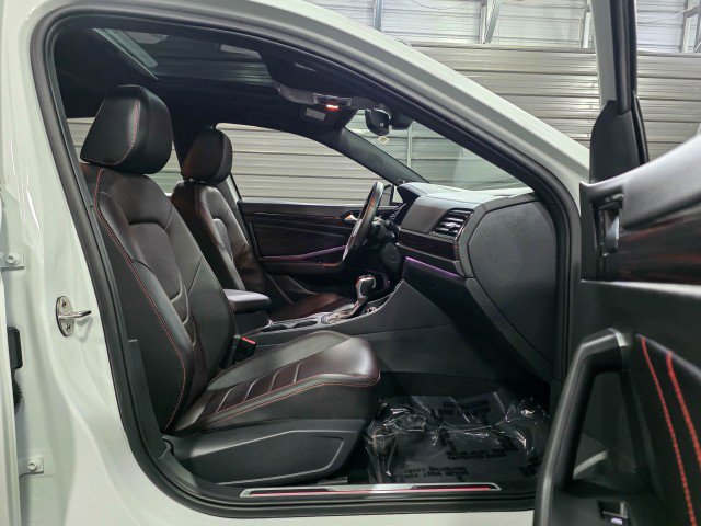Used 2023 Volkswagen Jetta GLI Autobahn FWD image 16
