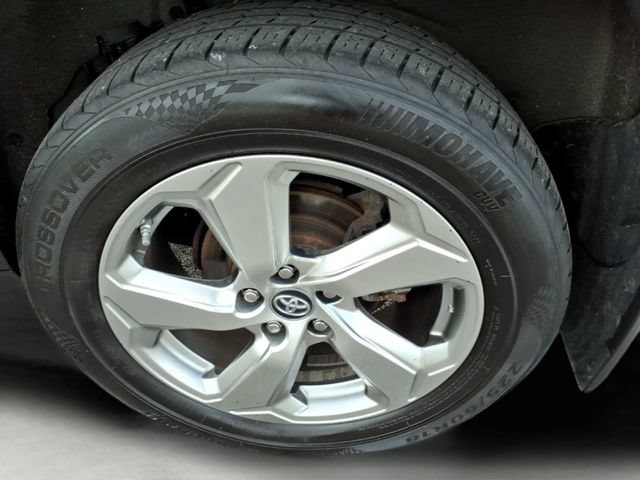 Used 2019 Toyota RAV4 Limited w/ Limited Grade Weather Package AWD/4WD image 7
