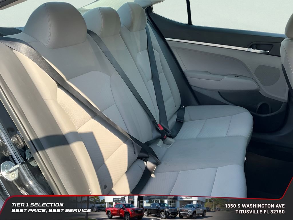 Used 2020 Hyundai Elantra SE FWD image 17