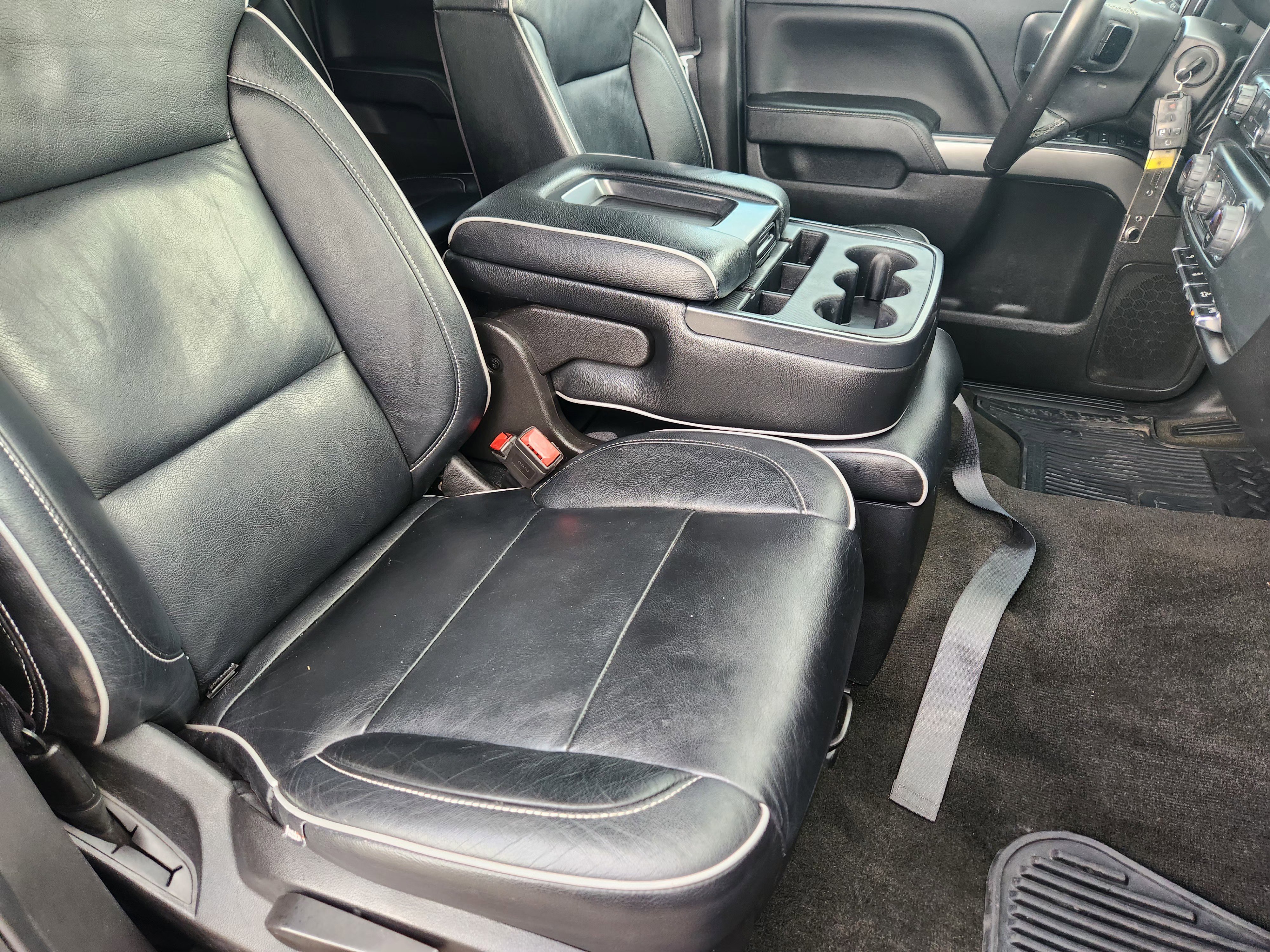 Used 2018 Chevrolet Silverado 1500 LT w/ Texas Edition RWD image 15