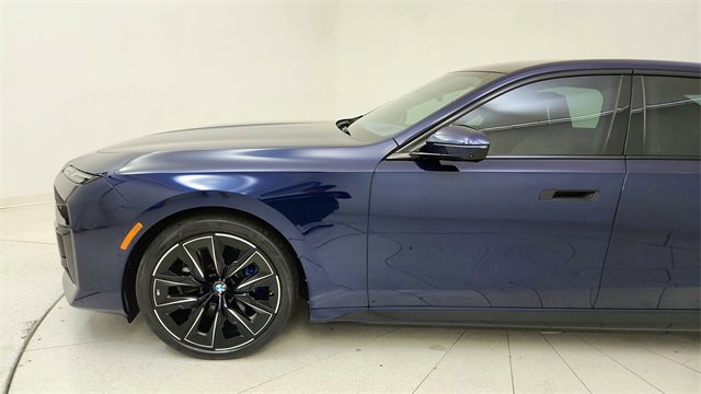 Used 2023 BMW i7 xDrive60 image 9