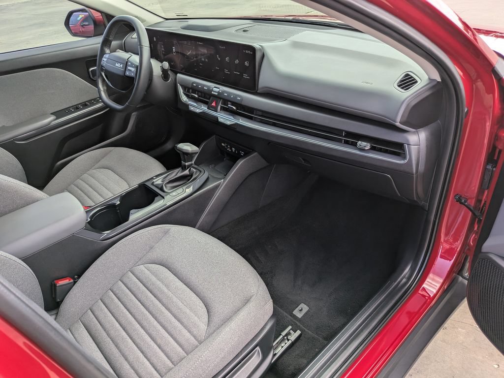 Certified 2025 Kia K4 EX FWD image 13