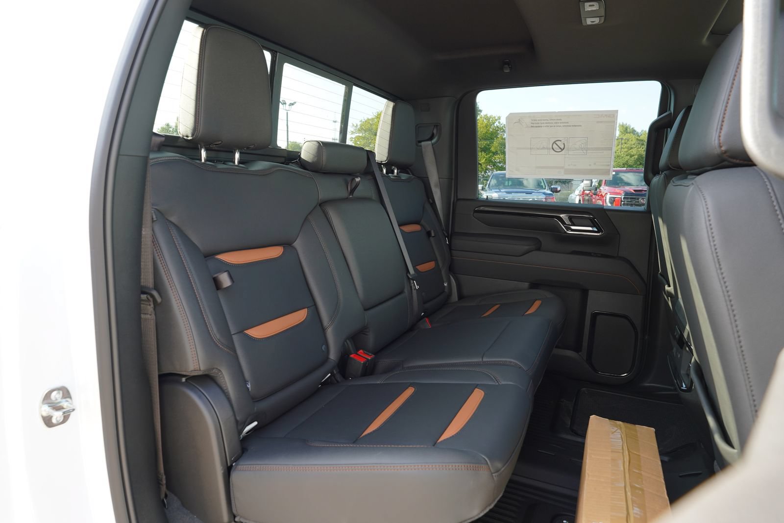 New 2026 GMC Sierra 2500 AT4 w/ AT4 Premium Plus Package AWD/4WD image 23