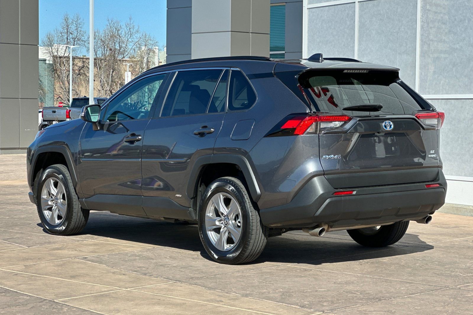 Certified 2024 Toyota RAV4 LE AWD/4WD image 7