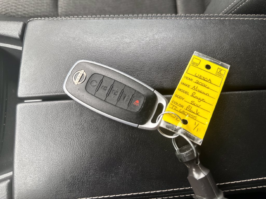 Used 2026 Nissan Rogue SV AWD/4WD image 27