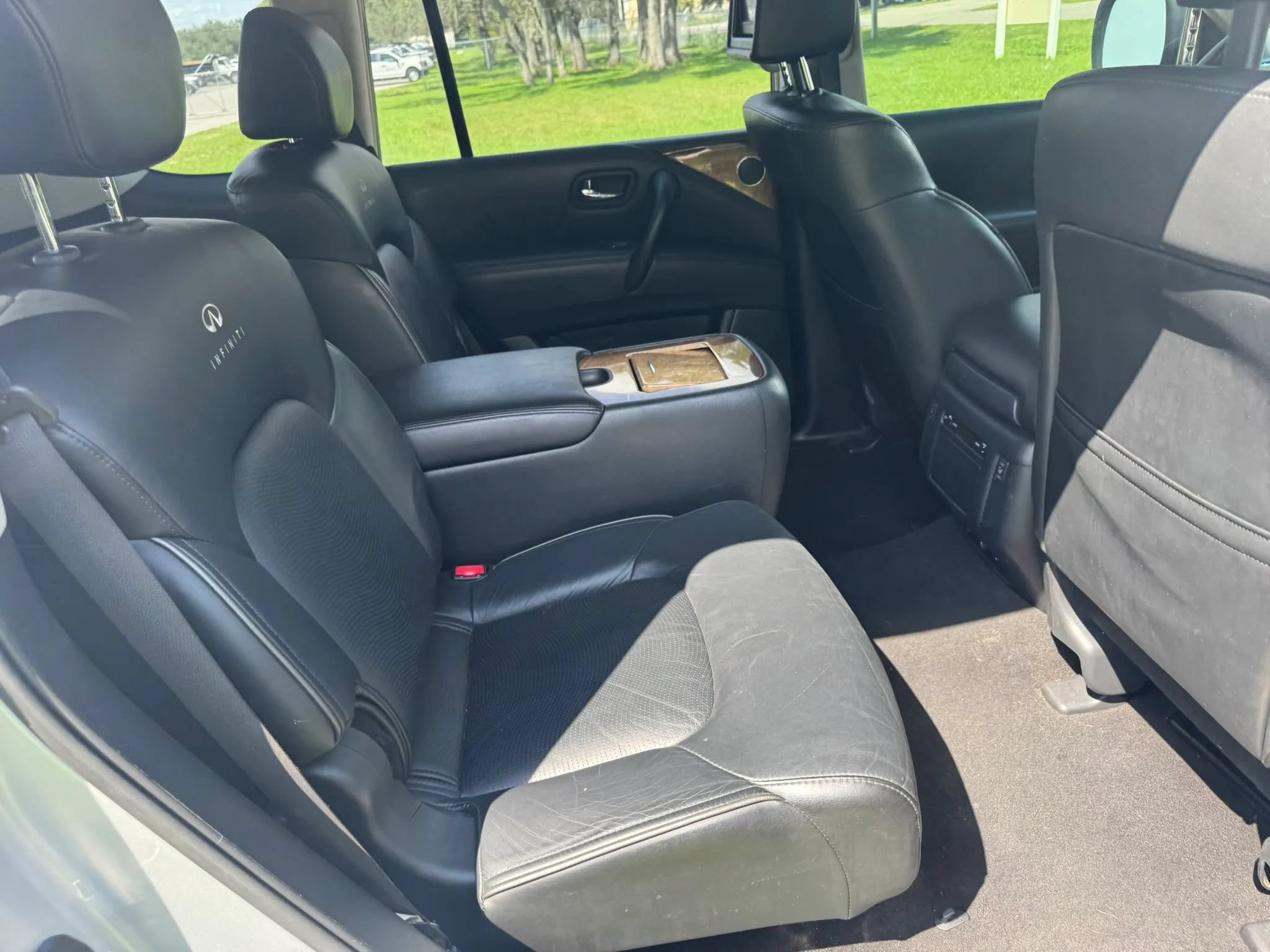 Used 2014 INFINITI QX80 2WD w/ Theater Package image 22