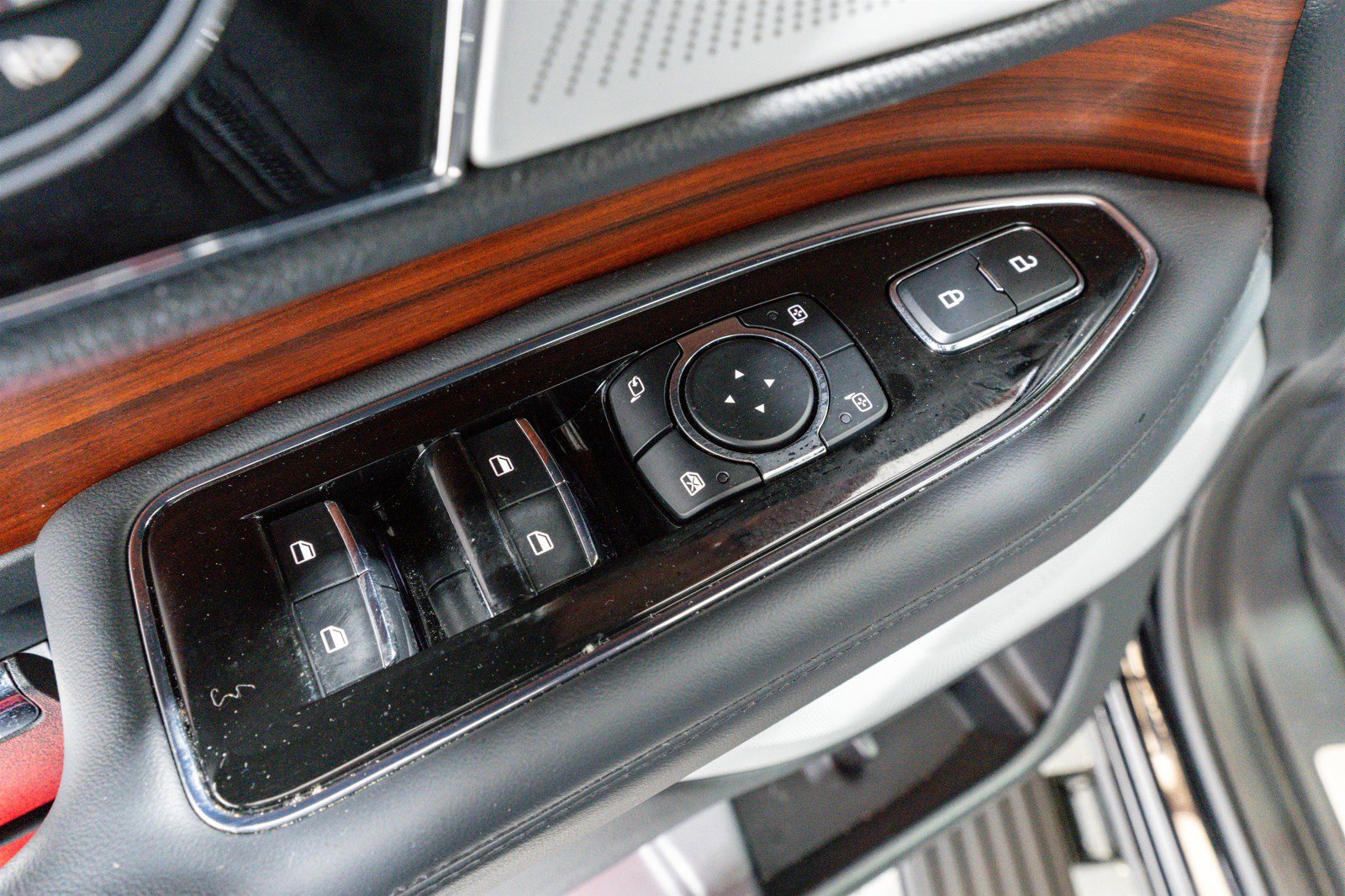 Used 2024 Lincoln Navigator Reserve w/ Equipment Group 201A image 15