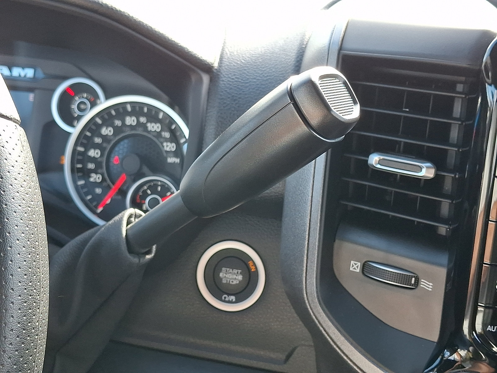 New 2026 RAM 2500 Tradesman AWD/4WD image 9