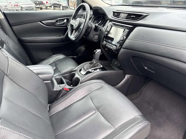 Used 2018 Nissan Rogue SL image 19