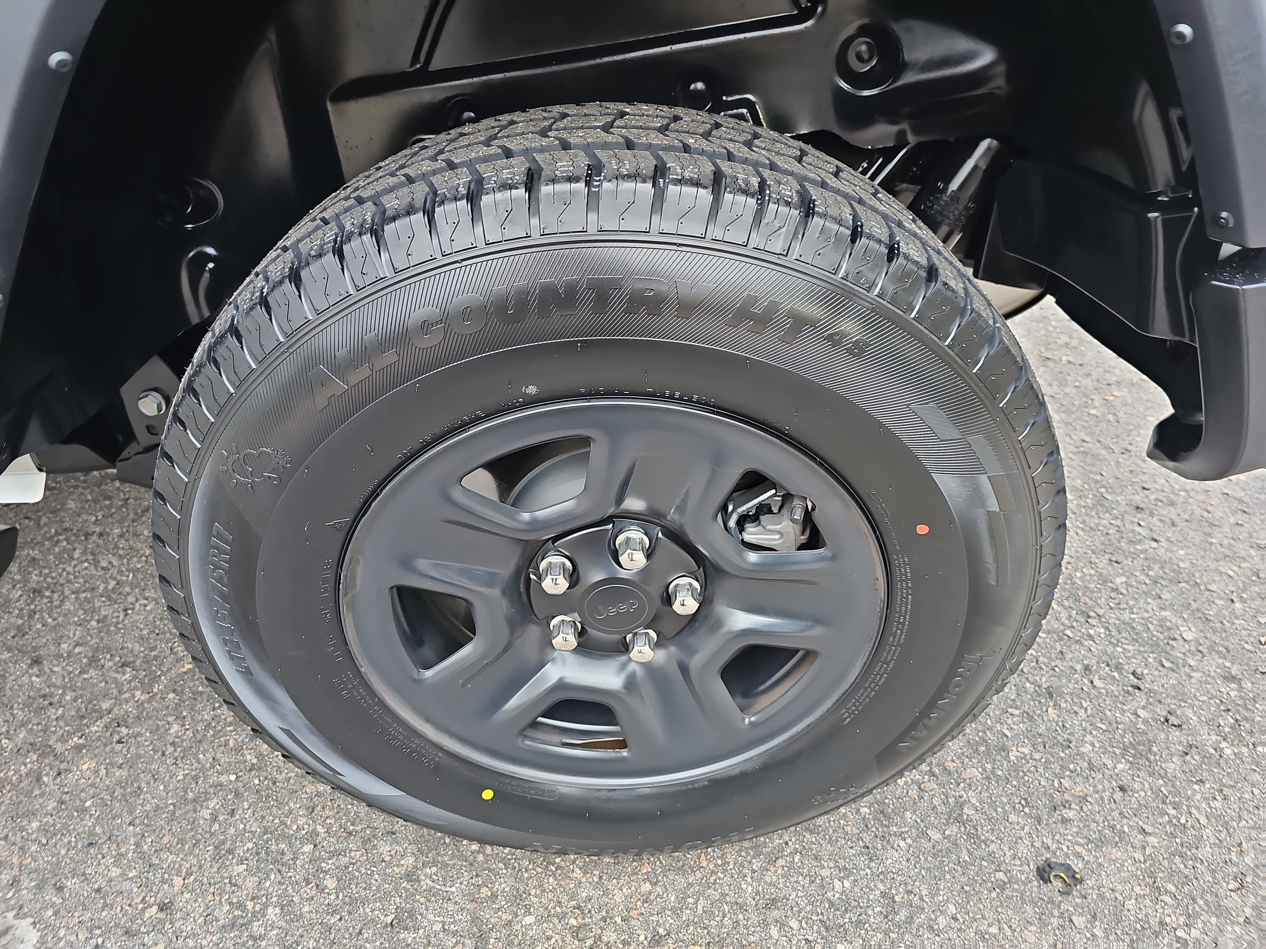 Used 2023 Jeep Wrangler Unlimited Sport AWD/4WD image 32