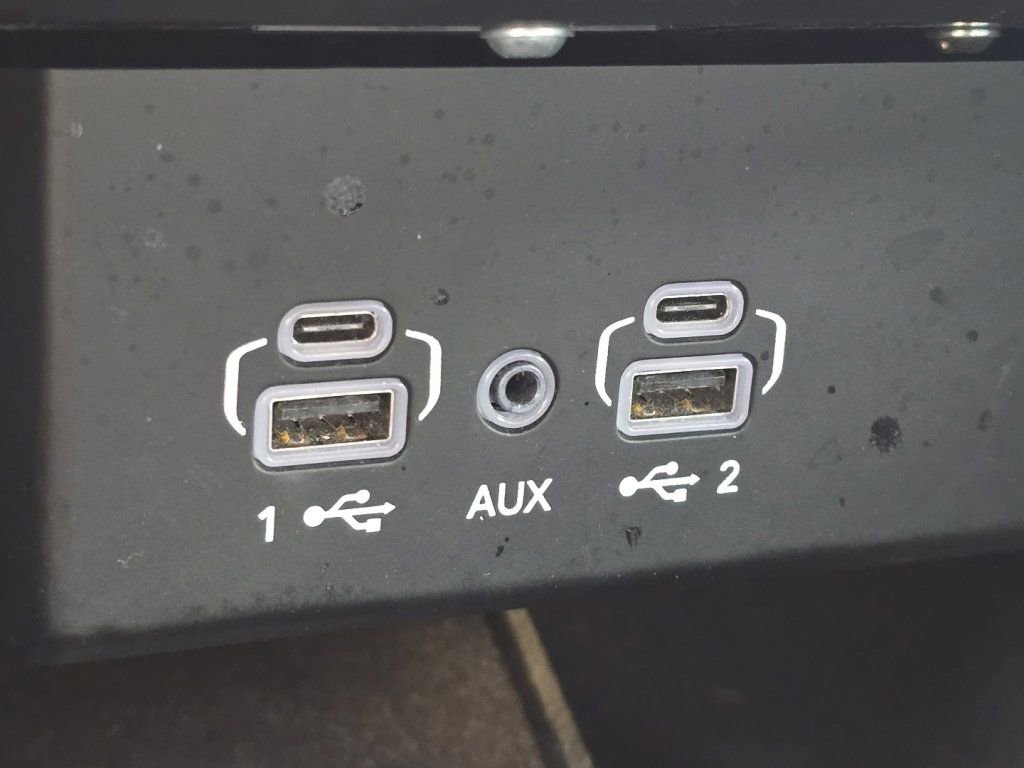 Used 2024 Jeep Wagoneer L Series II w/ Flexible Seating Group image 6