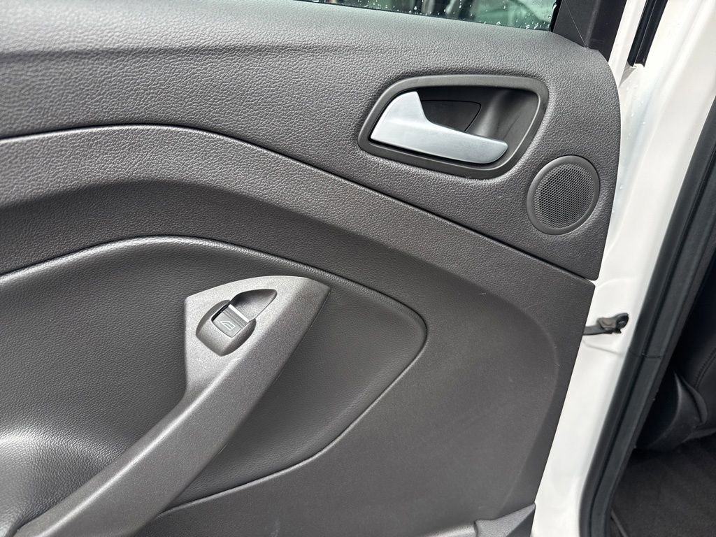 Used 2018 Ford Escape Titanium FWD image 27