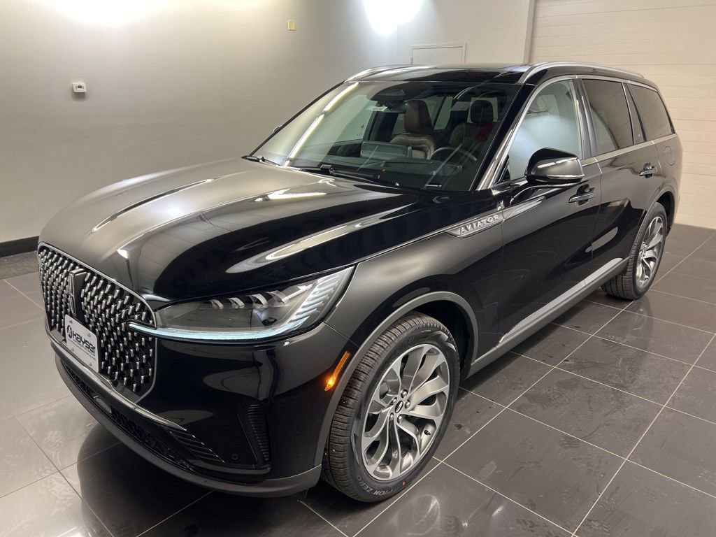 Used 2026 Lincoln Aviator Reserve image 3