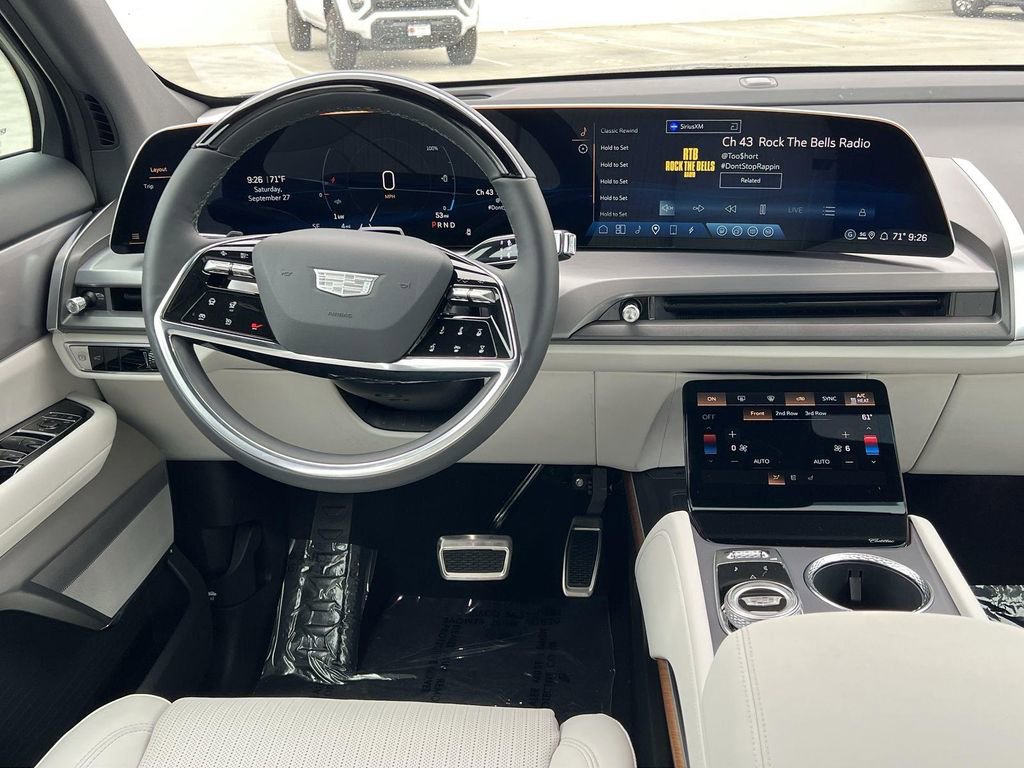New 2026 Cadillac Vistiq Luxury image 11