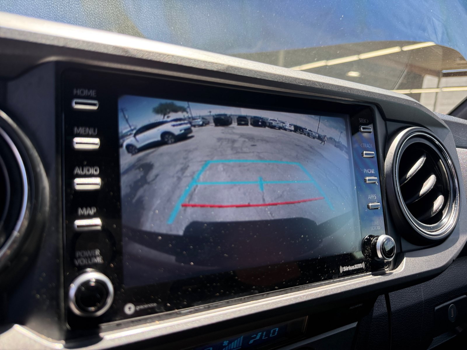 Used 2021 Toyota Tacoma TRD Off-Road w/ Technology Package RWD image 28