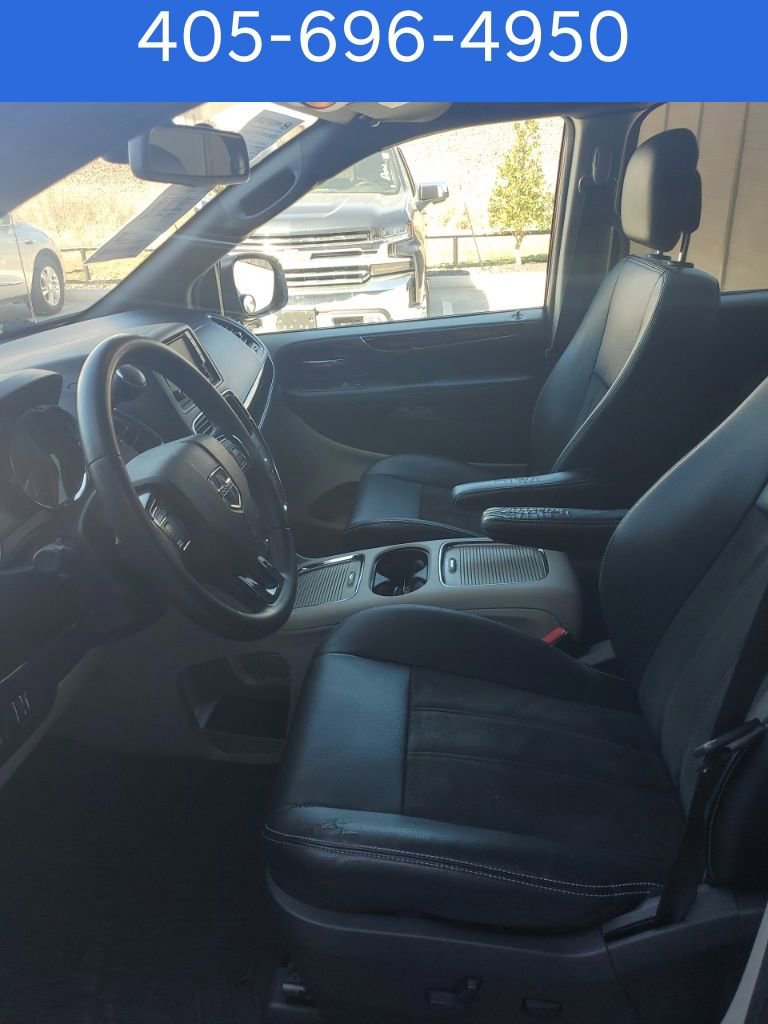 Used 2019 Dodge Grand Caravan SXT image 14