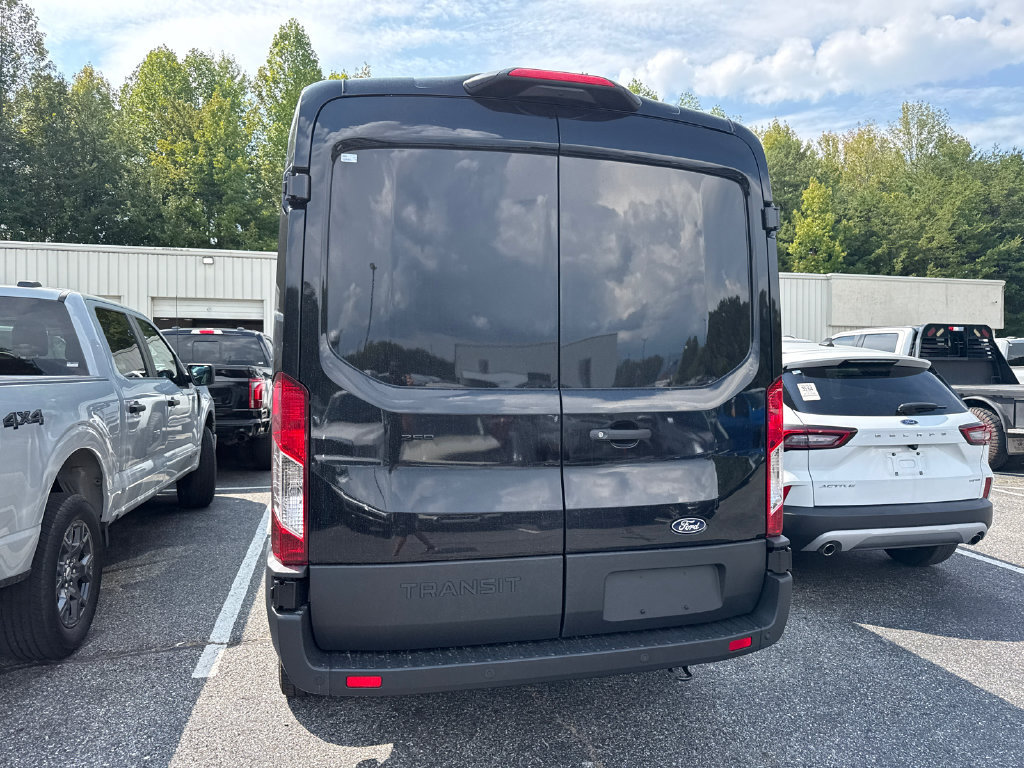 New 2027 Ford Transit 250 148 Medium Roof RWD image 9