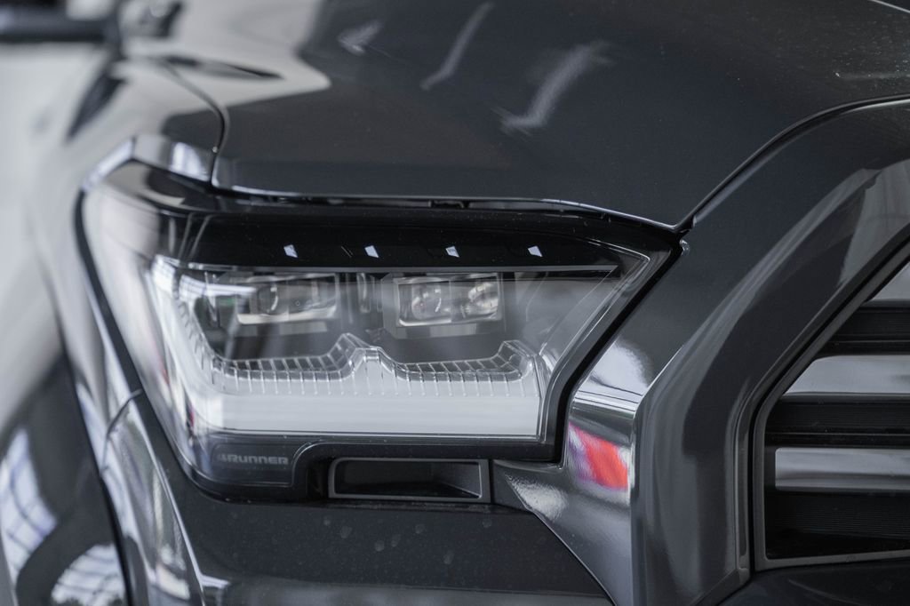 New 2026 Toyota 4Runner 4WD image 12