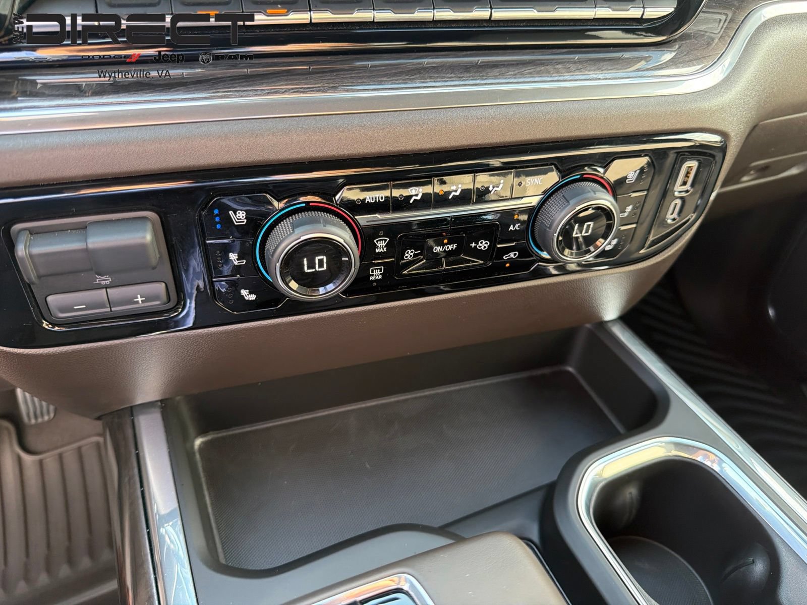 Used 2024 Chevrolet Silverado 1500 LTZ w/ Technology Package AWD/4WD image 29