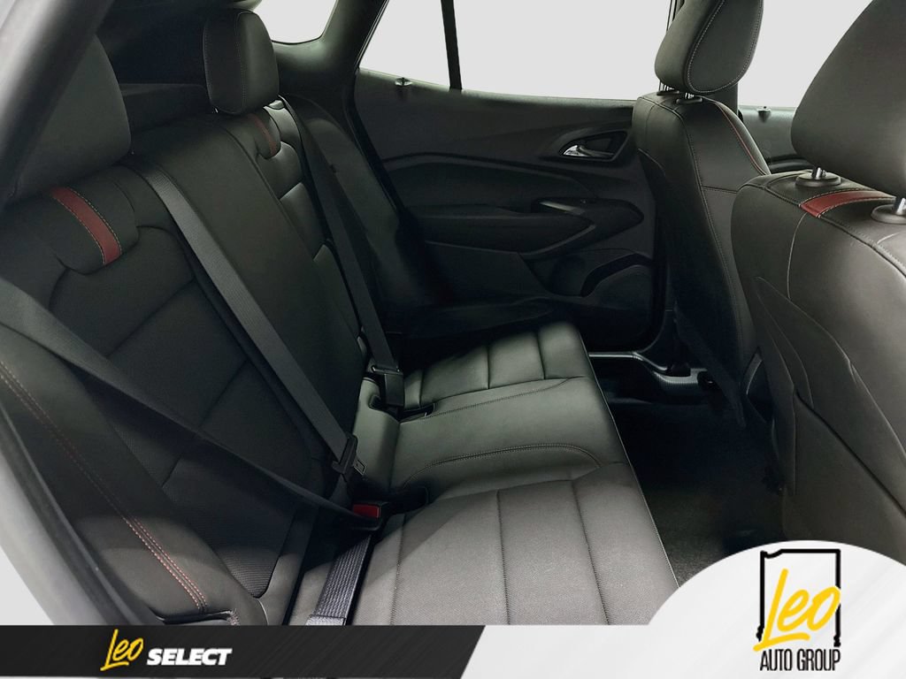 Used 2024 Chevrolet Trax RS w/ Driver Confidence Package FWD image 27