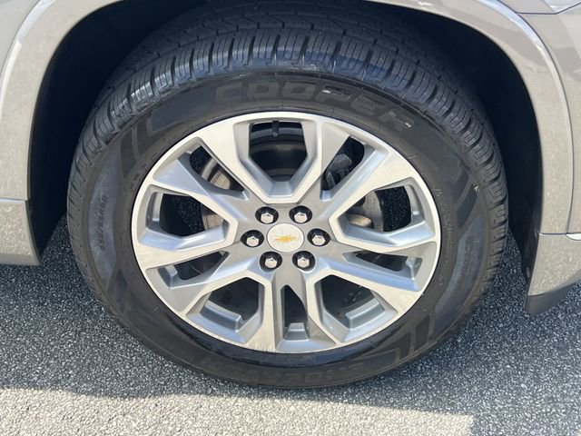 Used 2019 Chevrolet Traverse Premier w/ Driver Confidence II Package image 14