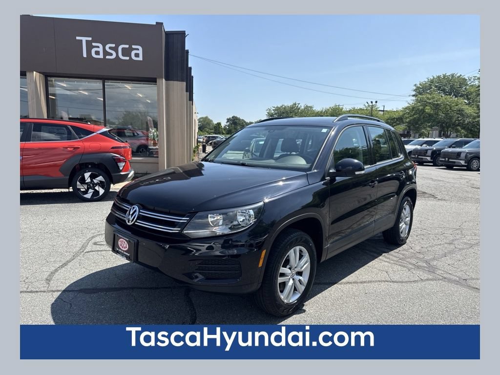 Used 2017 Volkswagen Tiguan S AWD/4WD image 1