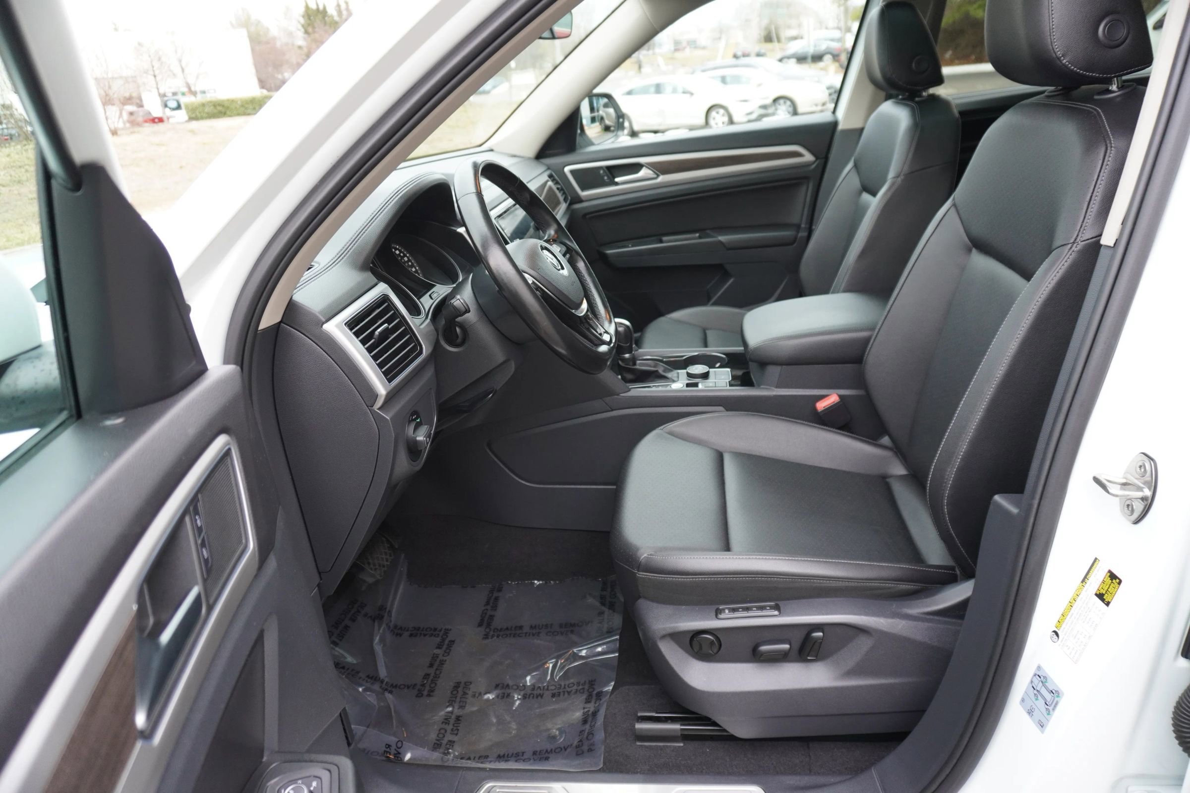 Used 2018 Volkswagen Atlas SEL image 9