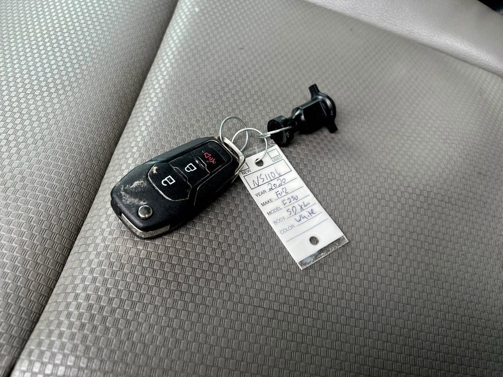 Used 2020 Ford F250 XL w/ Power Equipment Group image 35