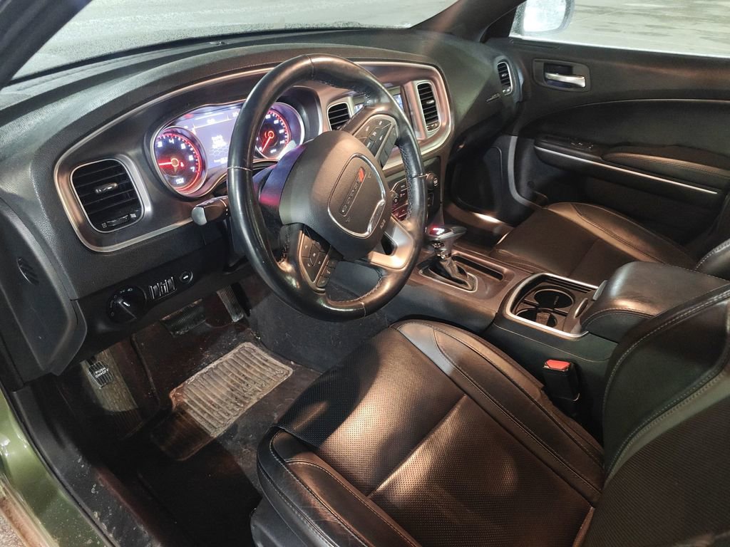 Used 2019 Dodge Charger SXT w/ Leather Interior Group image 8