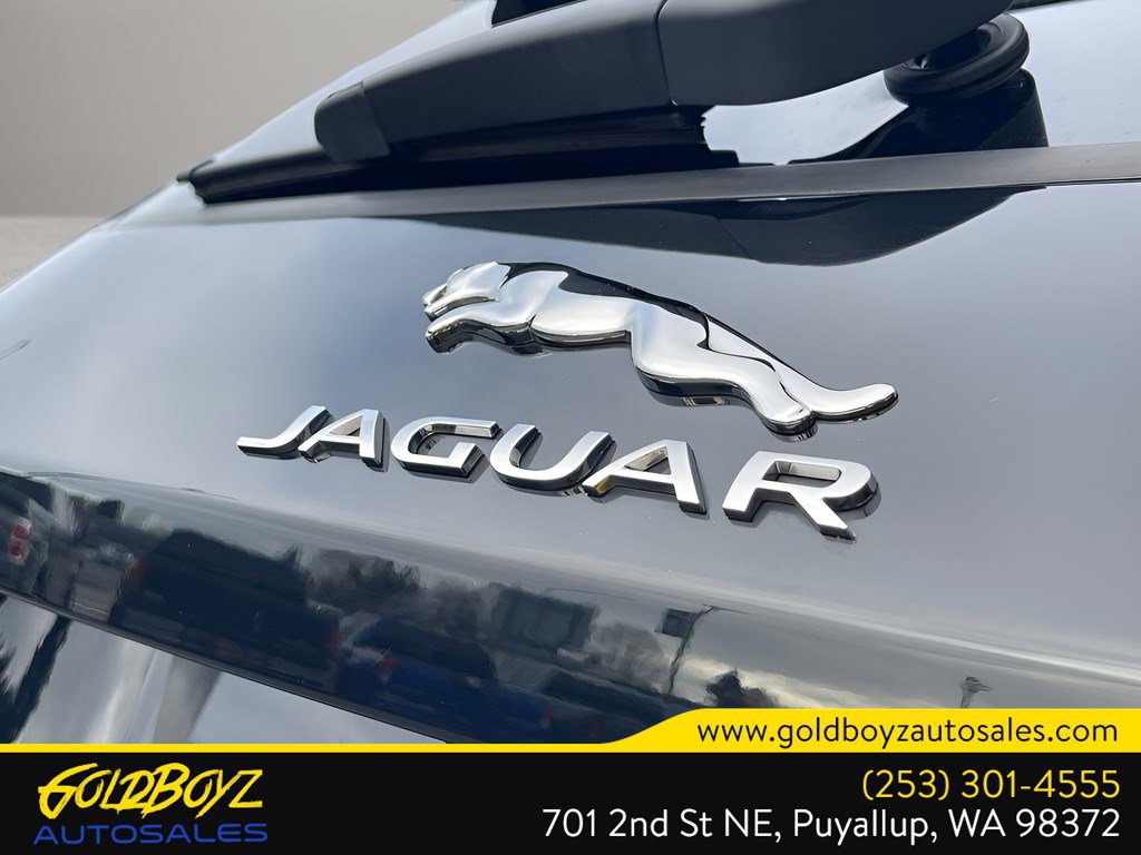 Used 2018 Jaguar F-PACE Premium image 24