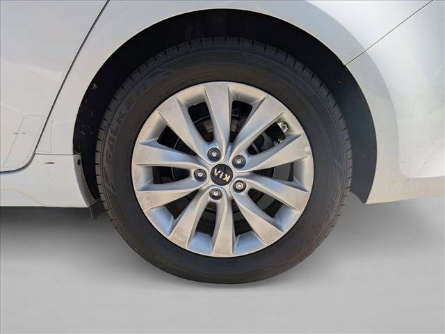 Used 2018 Kia Optima S w/ Panoramic Sunroof Package FWD image 15
