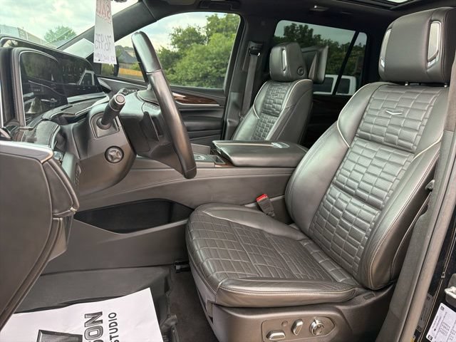 Used 2023 Cadillac Escalade Sport Platinum AWD/4WD image 11