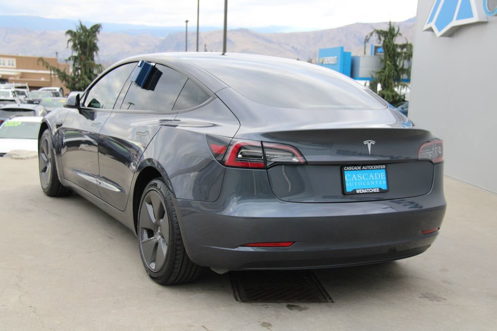 Used 2023 Tesla Model 3 Standard Range image 7