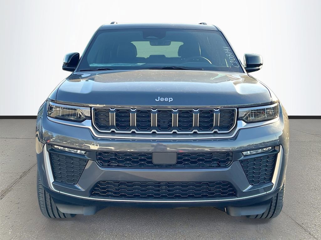 New 2026 Jeep Grand Cherokee Limited w/ Trailer Tow Package RWD image 2