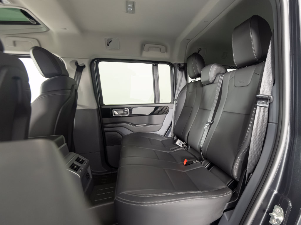 New 2025 INEOS Grenadier Fieldmaster Edition AWD/4WD image 34