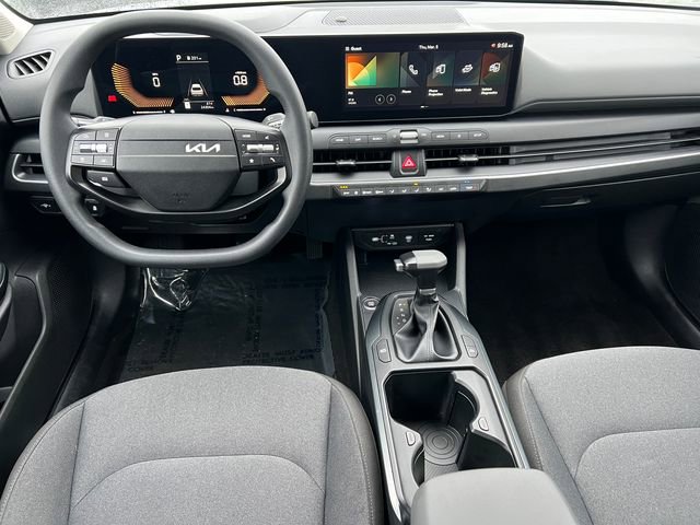 Used 2025 Kia K4 FWD image 2