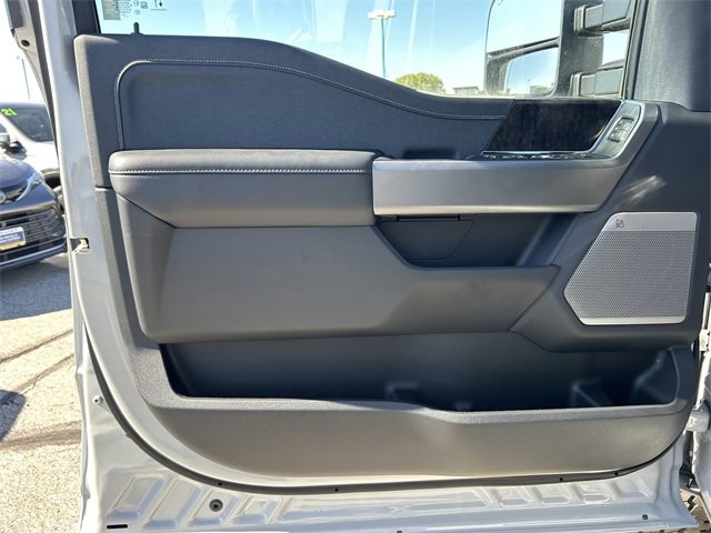 New 2026 Ford F350 Lariat w/ Black Appearance Package image 22