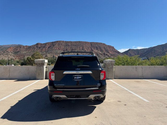 Used 2020 Ford Explorer Platinum w/ Premium Technology Package AWD/4WD image 7