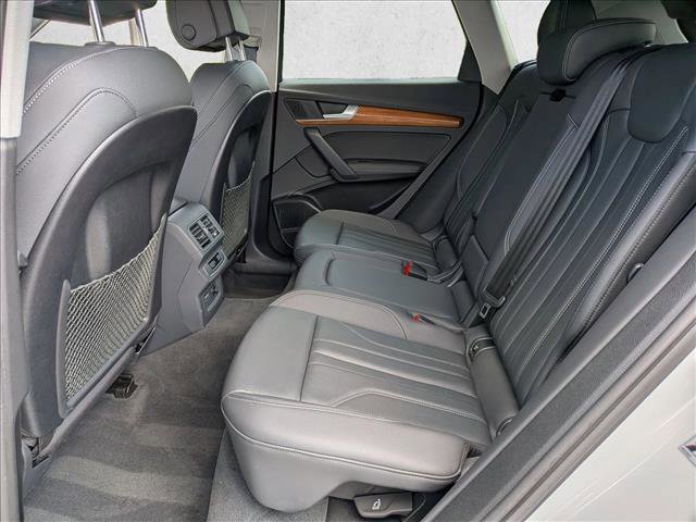 Certified 2024 Audi Q5 e Premium Plus w/ Premium Plus Package AWD/4WD image 22