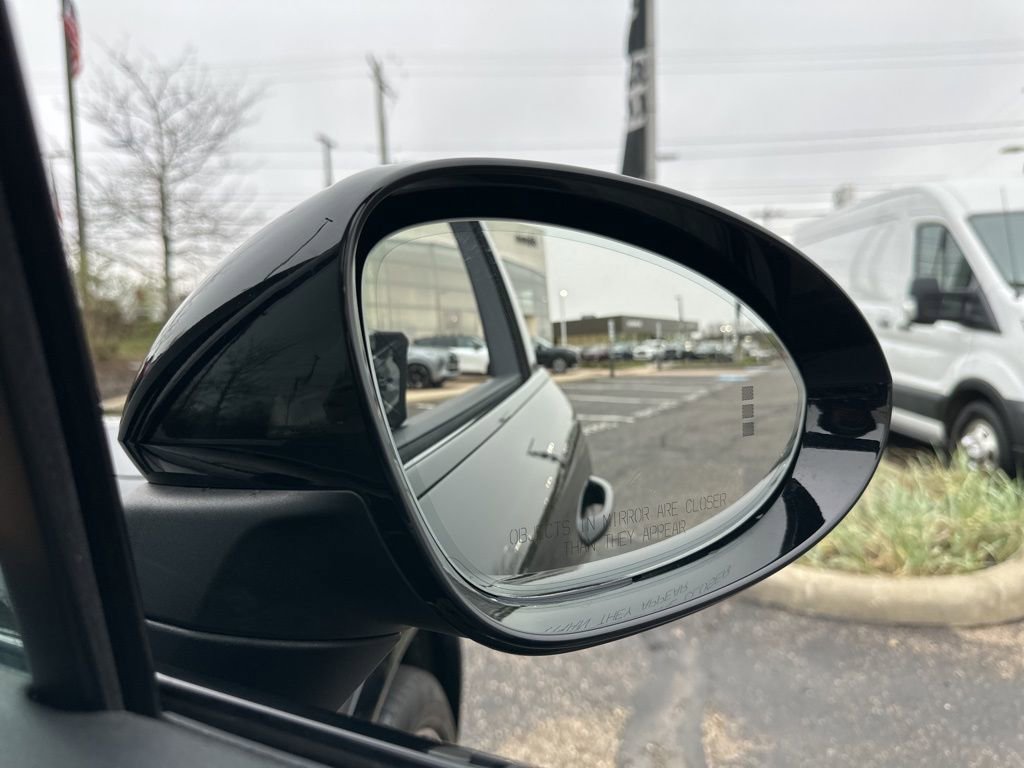 Used 2020 Porsche Cayenne image 24