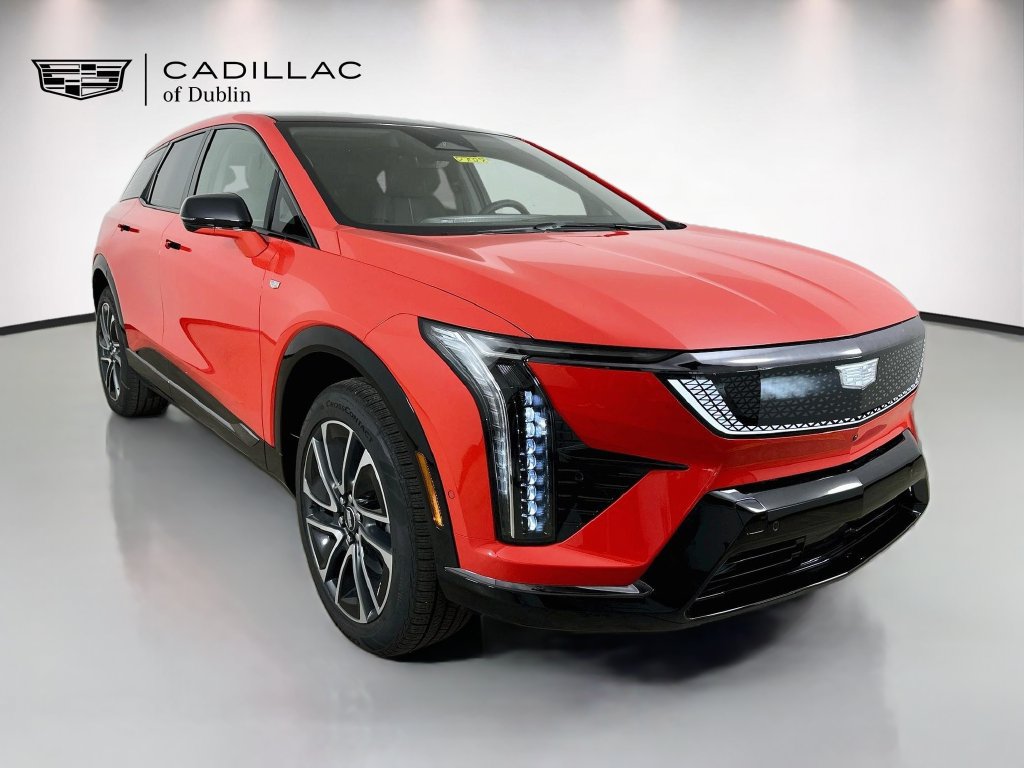 New 2027 Cadillac Optiq Premium Sport w/ LPO, Floor Liner Package AWD/4WD image 3